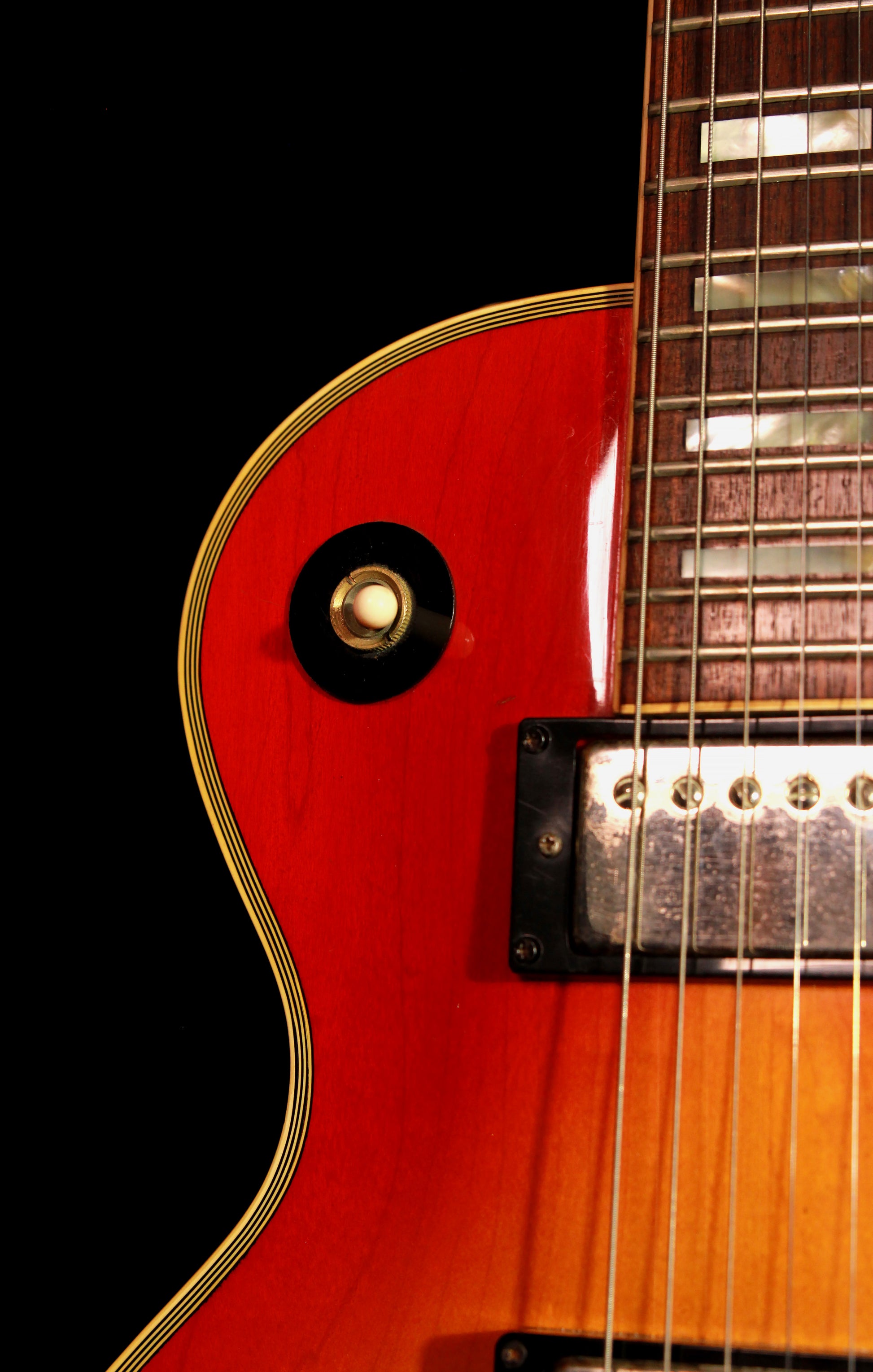 Greco EG-800CR Super Sound Cherry Sunburst 1981 (Les Paul Custom Lawsuit)