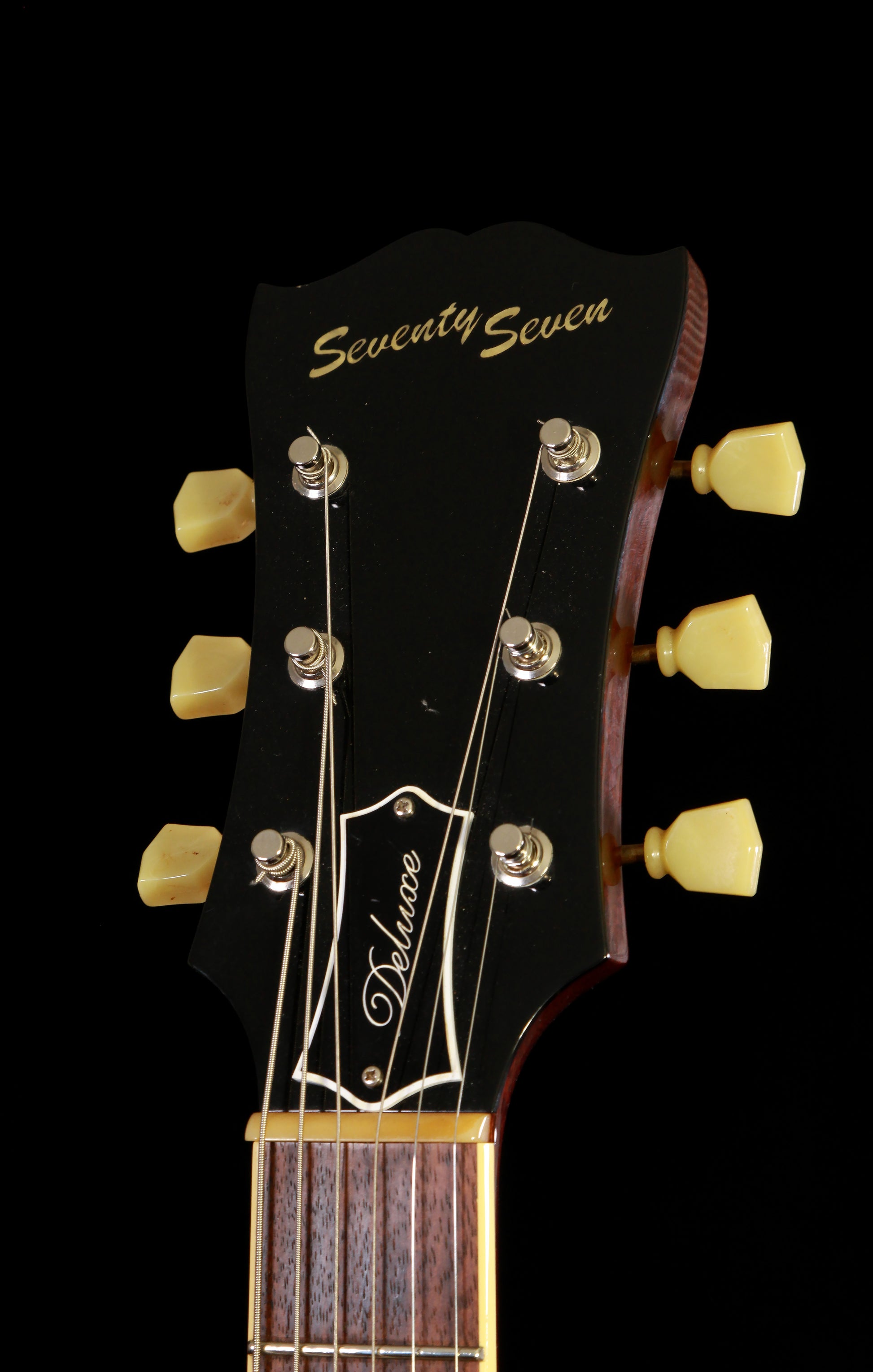SeventySeven Guitars Albatross DX