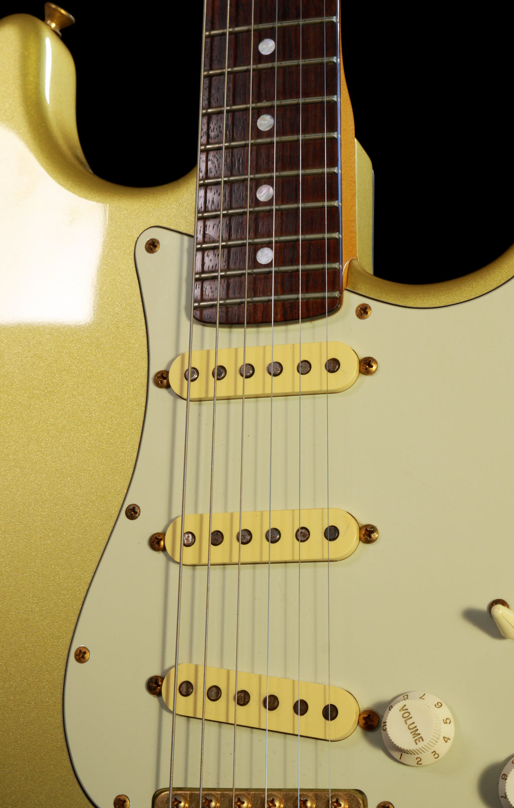 Van Zandt Vanzandt STV-R2 Made in Japan Strat Golden Mist with Matching Headstock