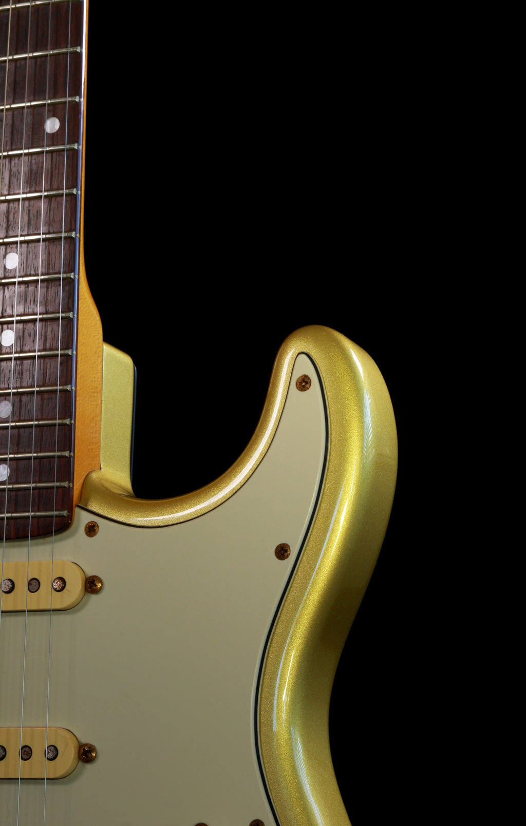 Van Zandt Vanzandt STV-R2 Made in Japan Strat Golden Mist with Matching Headstock