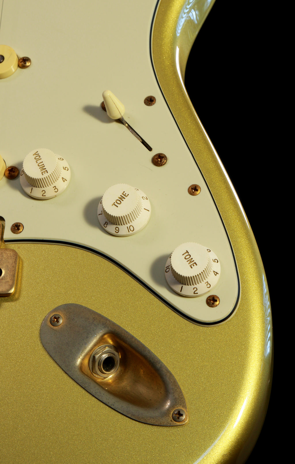 Van Zandt Vanzandt STV-R2 Made in Japan Strat Golden Mist with Matching Headstock
