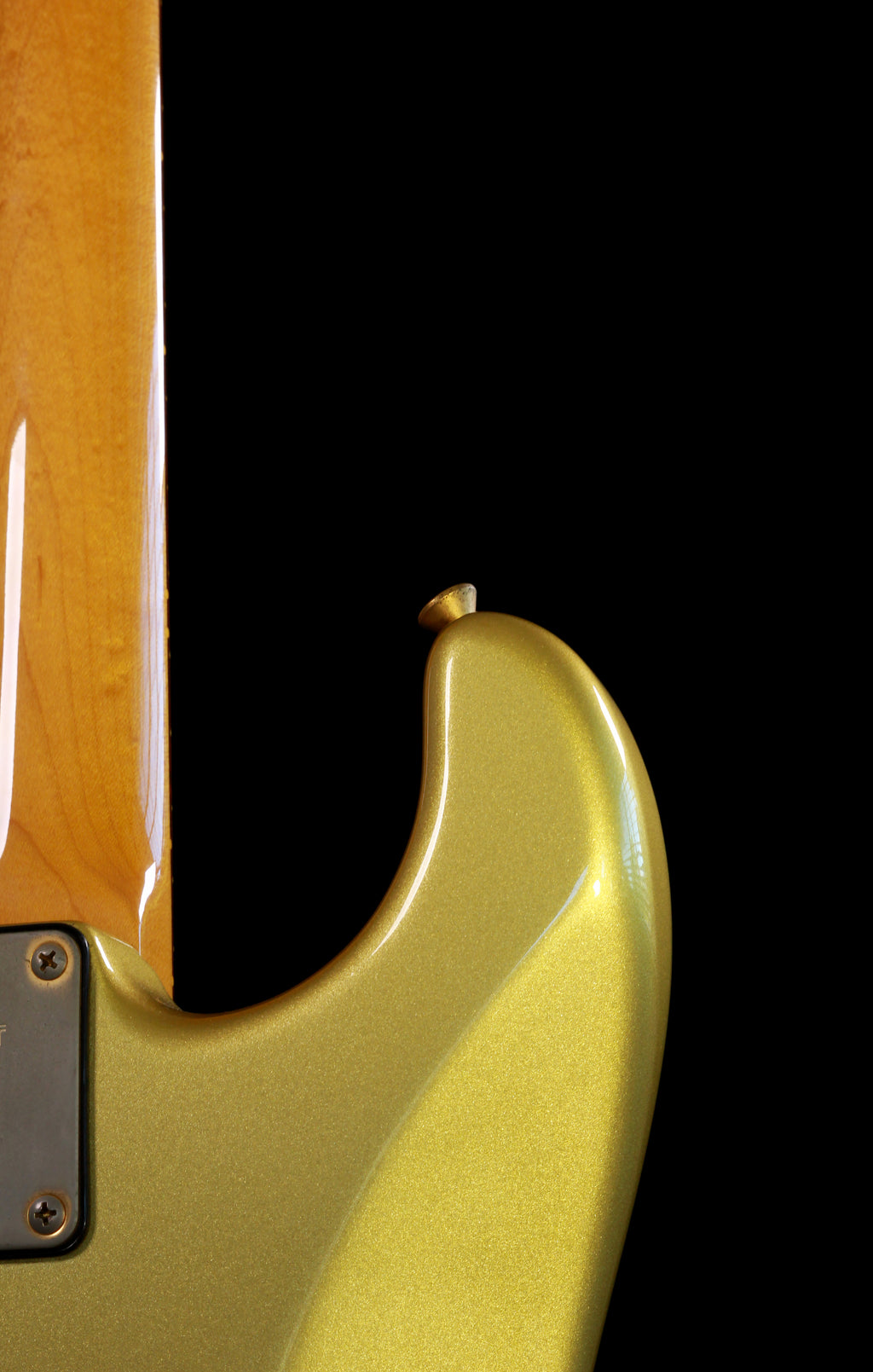 Van Zandt Vanzandt STV-R2 Made in Japan Strat Golden Mist with Matching Headstock