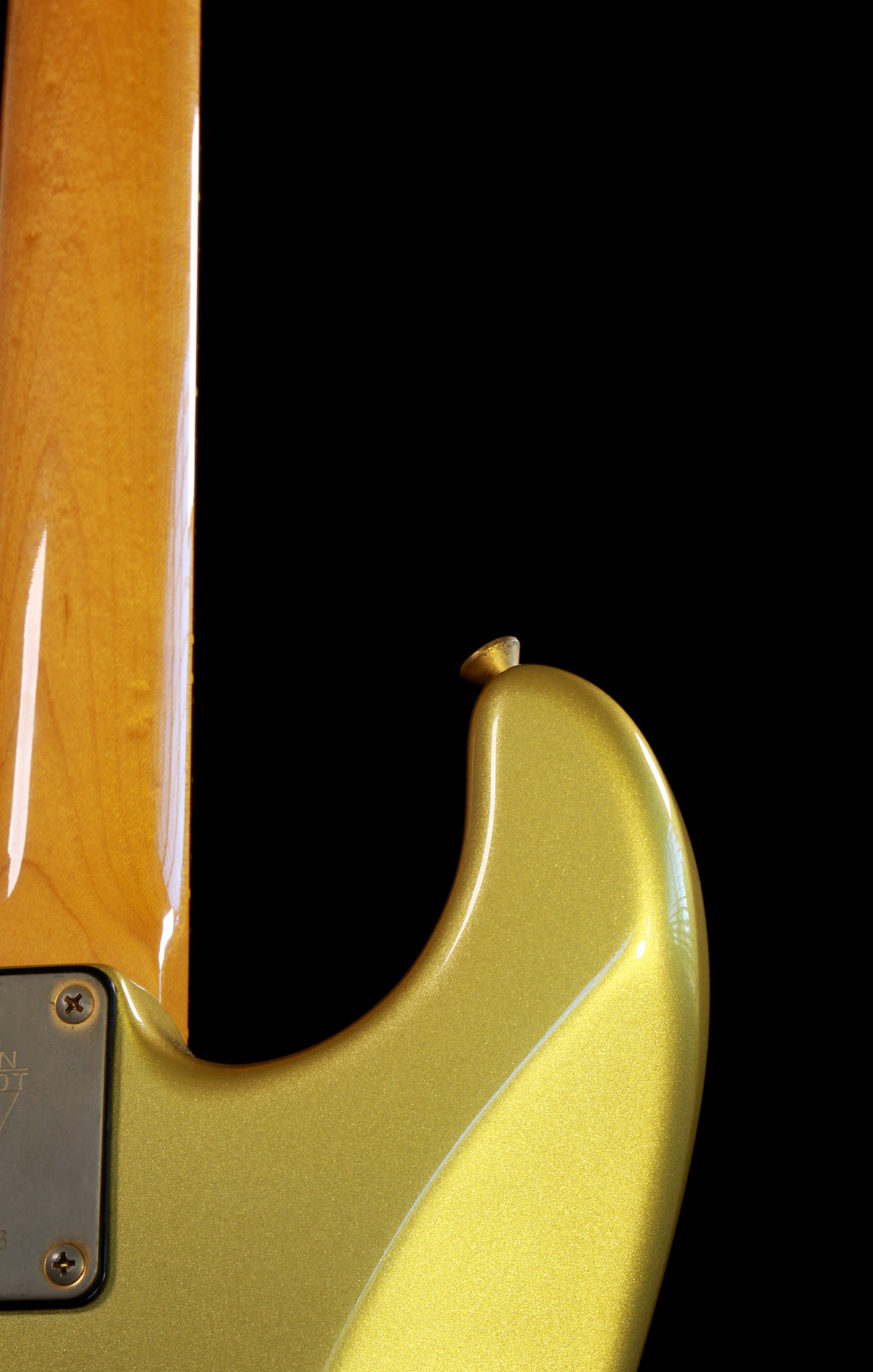Van Zandt Vanzandt STV-R2 Made in Japan Strat Golden Mist with Matching Headstock