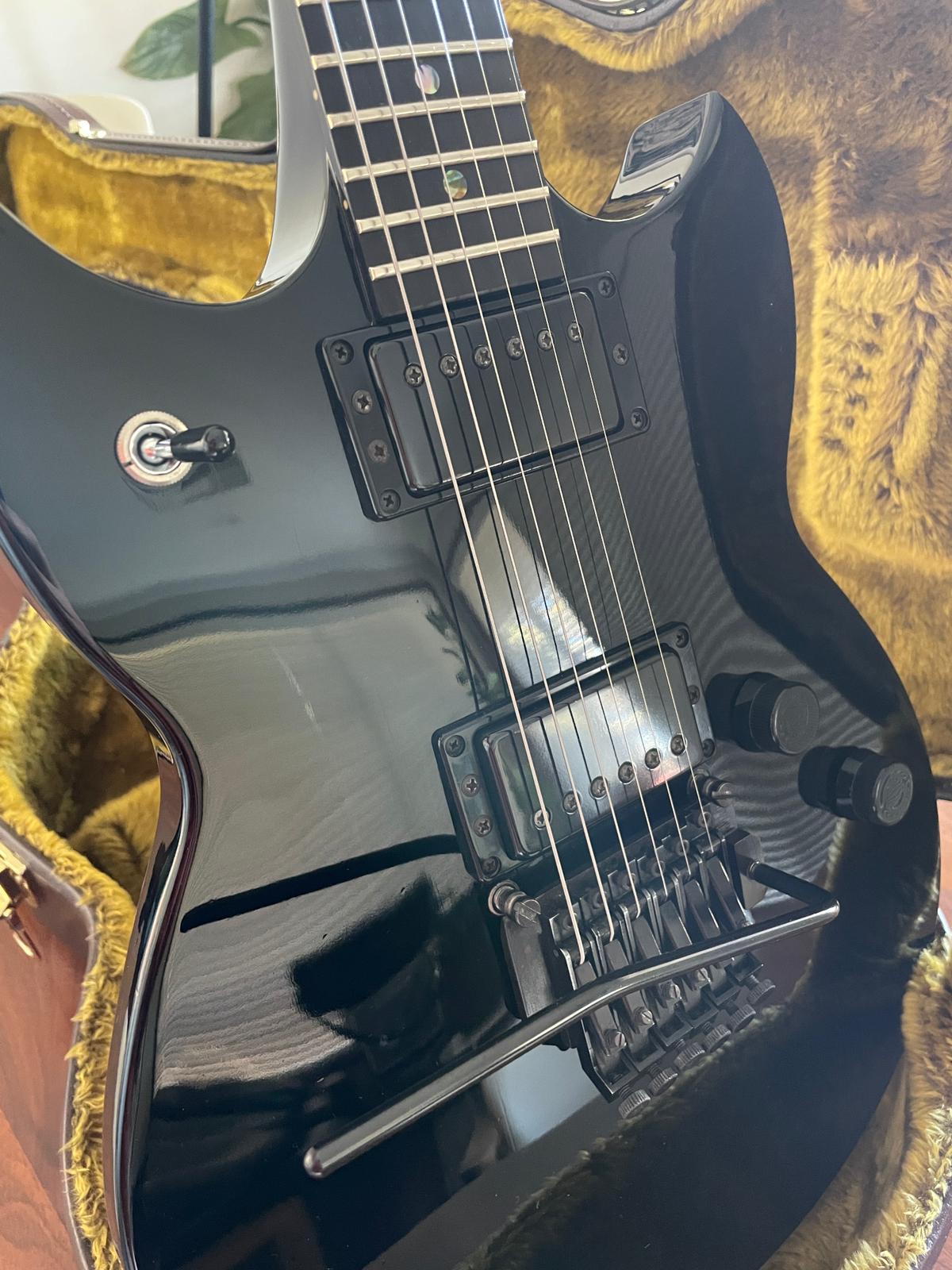 Yamaha SG 1300TS Black on Black